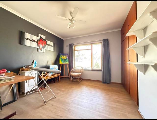 4 BEDROOM HOUSE FOR SALE IN PANORAMA